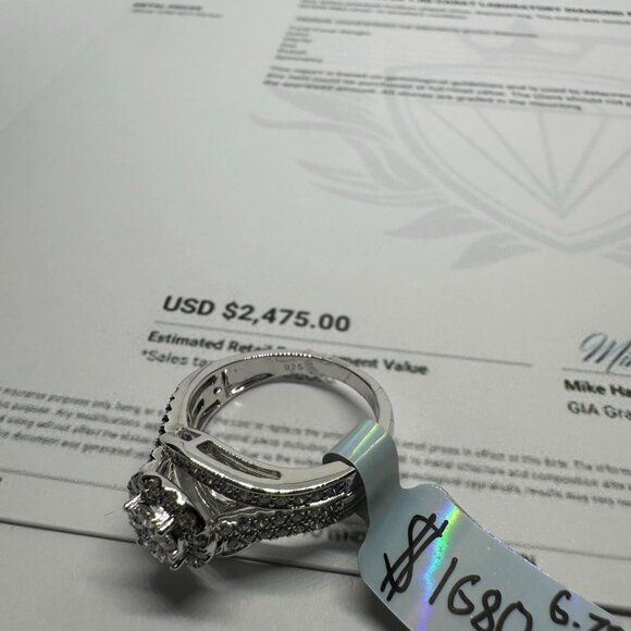 Beautiful Lab Grown 1.00 Ct Diamond Cluster Engagement Ring - Picture 4 of 6